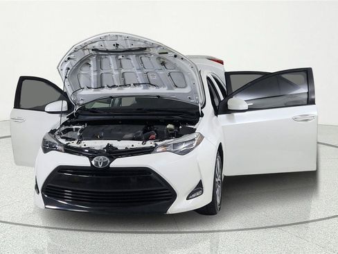 Used 2017 Toyota Corolla XLE FWD image 8