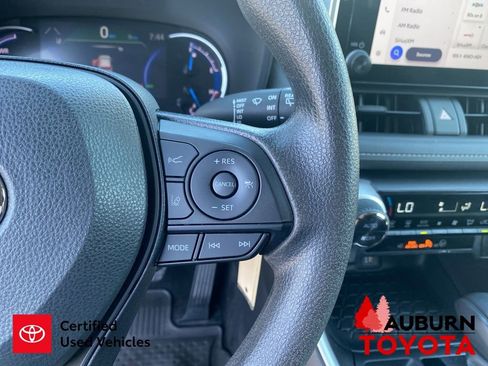 Certified 2024 Toyota RAV4 LE AWD/4WD image 37