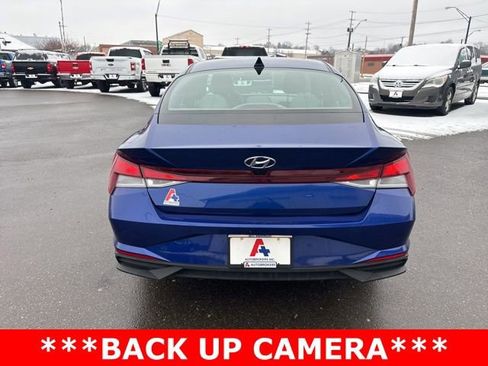Used 2021 Hyundai Elantra SEL image 4