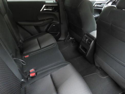 New 2026 Mitsubishi Outlander ES FWD image 24