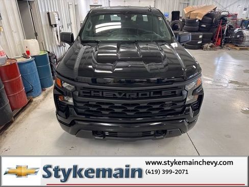 Used 2022 Chevrolet Silverado 1500 Custom Trail Boss w/ Midnight Edition image 28