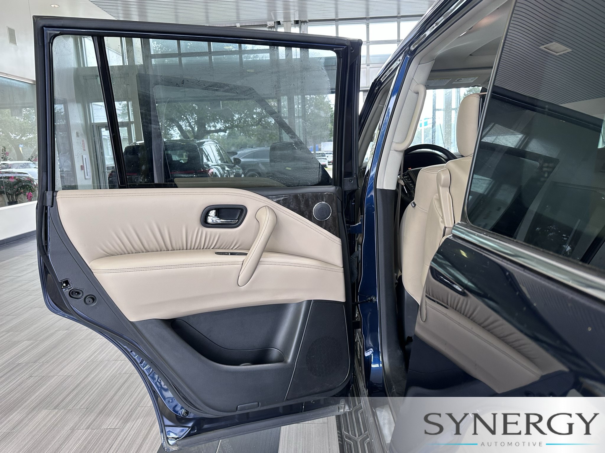 Used 2022 Nissan Armada Platinum w/ Captain's Chairs Package RWD image 27