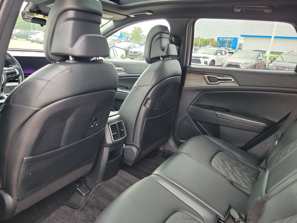 Used 2024 Kia Sportage X-Line w/ X-Line Premium Package AWD/4WD image 29