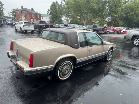 Used 1989 Cadillac Eldorado Coupe FWD image 7