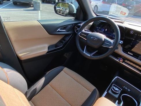 Used 2026 Chevrolet Equinox ACTIV w/ Convenience Package III AWD/4WD image 23