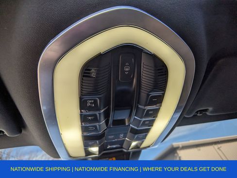 Used 2018 Porsche Macan image 24