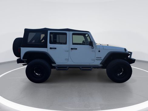 Used 2017 Jeep Wrangler Unlimited Sport w/ Quick Order Package 24S AWD/4WD image 2