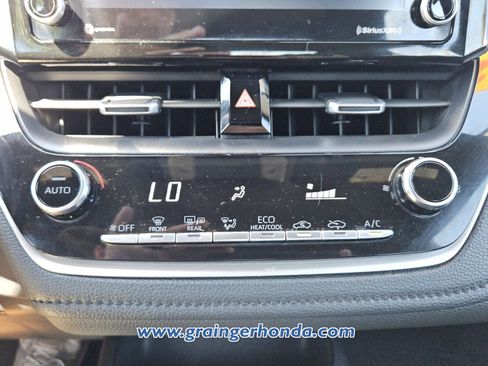 Used 2022 Toyota Corolla SE FWD image 17