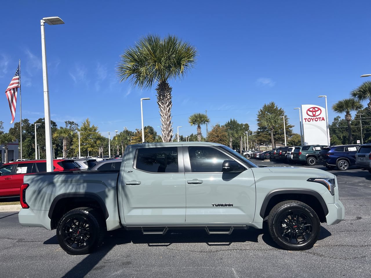 Used 2024 Toyota Tundra SR5 w/ SR5 Premium Package AWD/4WD image 11
