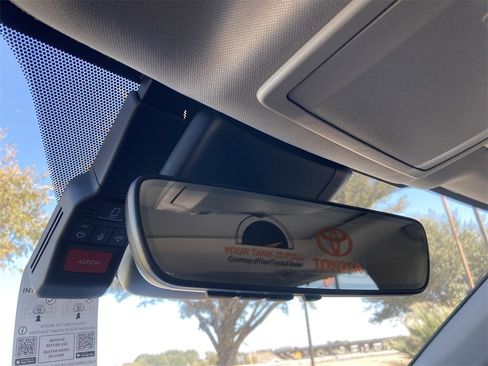 New 2026 Toyota Highlander Limited image 20