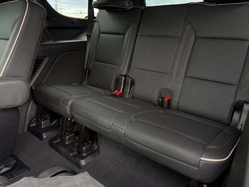 New 2026 GMC Yukon Elevation AWD/4WD image 16