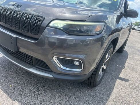 Used 2019 Jeep Cherokee Limited AWD/4WD image 9