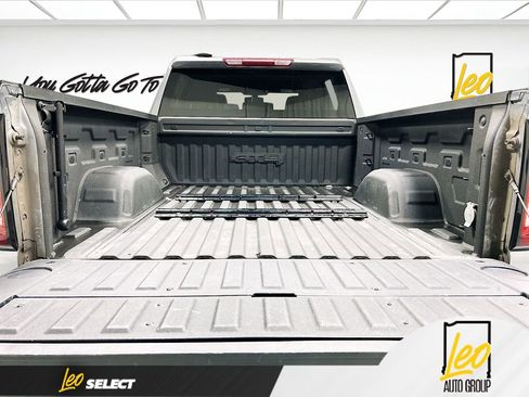 Used 2021 GMC Sierra 1500 AT4 image 25