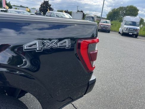 Used 2022 Ford F150 Platinum w/ Equipment Group 701A High AWD/4WD image 28
