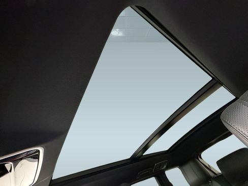 Used 2017 Land Rover Range Rover Sport Autobiography image 14