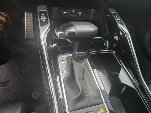 Used 2025 Kia Sorento SX Prestige image 11