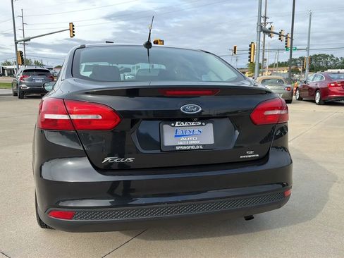 Used 2015 Ford Focus SE FWD image 14