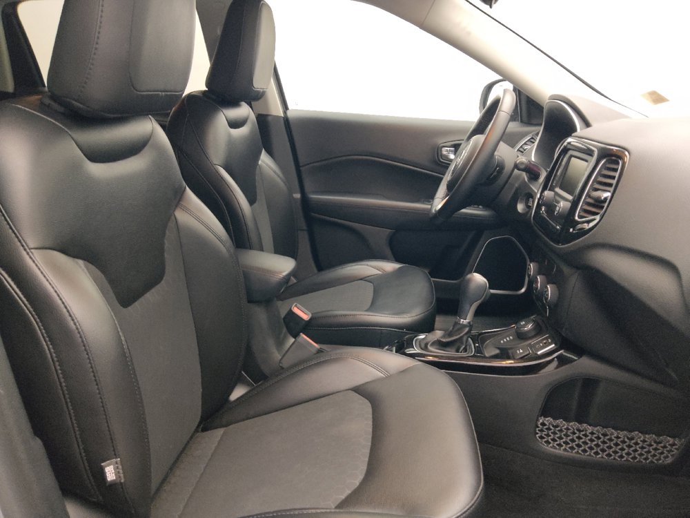 Used 2018 Jeep Compass Latitude AWD/4WD image 21
