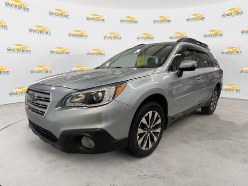 Used 2017 Subaru Outback 2.5i Limited image 1