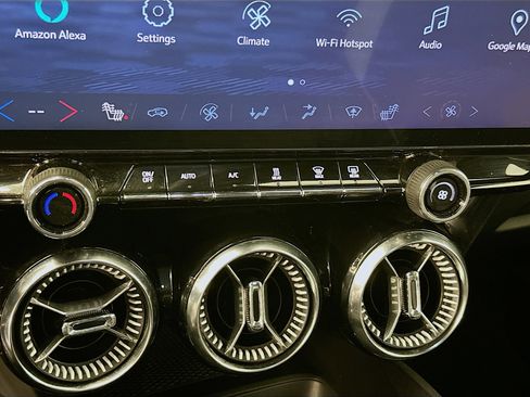 Used 2024 Chevrolet Blazer EV LT image 24