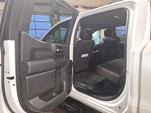 Used 2021 Chevrolet Silverado 1500 LT w/ Z71 Off-Road Package image 26