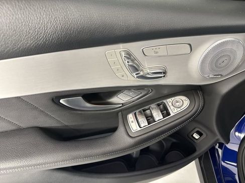 Used 2019 Mercedes-Benz GLC 300 4MATIC image 19