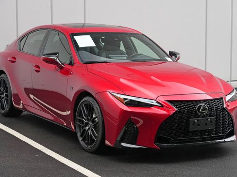 Used 2023 Lexus IS 500 RWD image 57