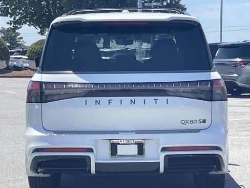 Used 2026 INFINITI QX80 4WD w/ Sport Exterior Package image 3