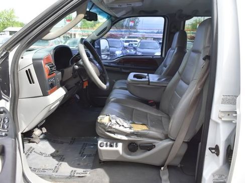 Used 2006 Ford F350 Lariat AWD/4WD image 16