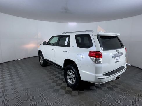 Used 2010 Toyota 4Runner SR5 AWD/4WD image 7