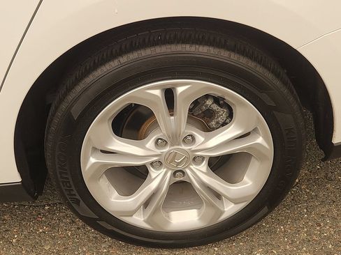 Certified 2024 Honda Accord LX image 8