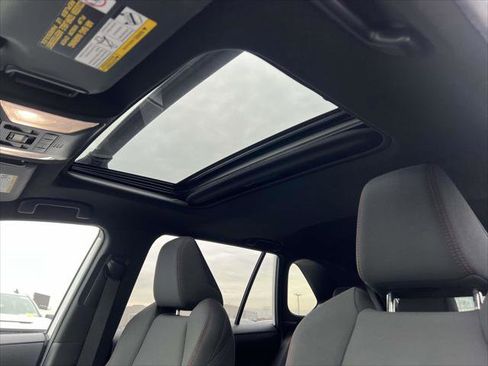 Used 2022 Toyota RAV4 SE image 21