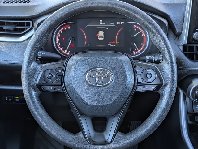 Used 2025 Toyota RAV4 XLE FWD image 13