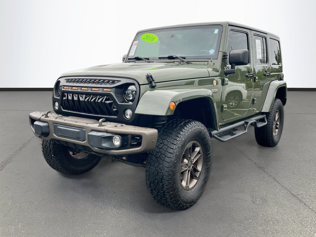 Used 2016 Jeep Wrangler Unlimited Sahara AWD/4WD image 3
