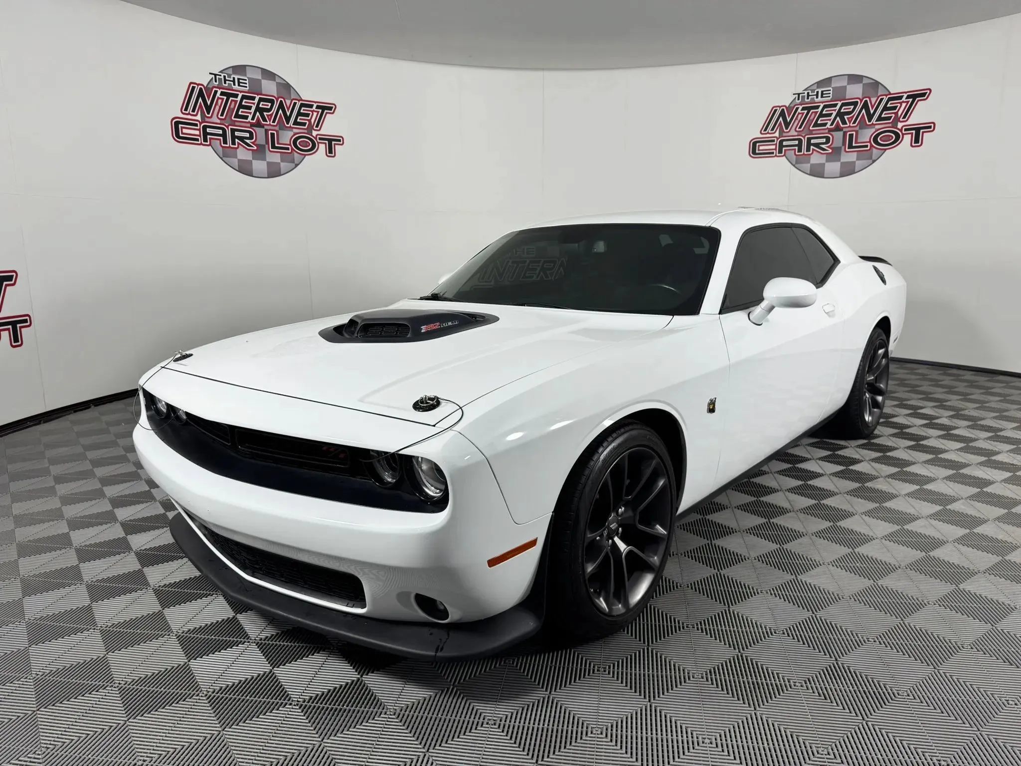 Used 2020 Dodge Challenger R/T Scat Pack w/ Shaker Package RWD image 3