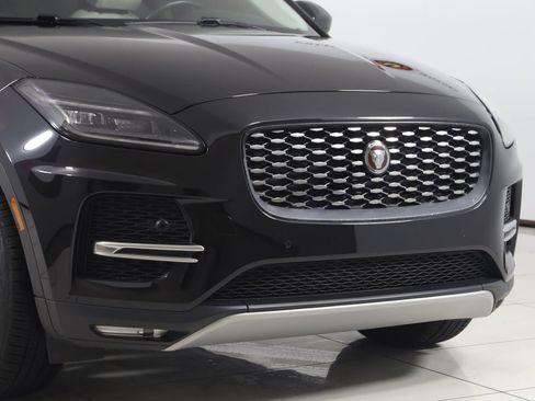 Used 2022 Jaguar E-PACE SE AWD/4WD image 40