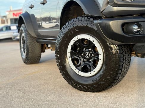 Used 2023 Ford Bronco Black Diamond w/ Sasquatch Package image 10