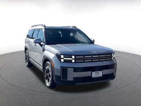 Used 2025 Hyundai Santa Fe SEL image 3