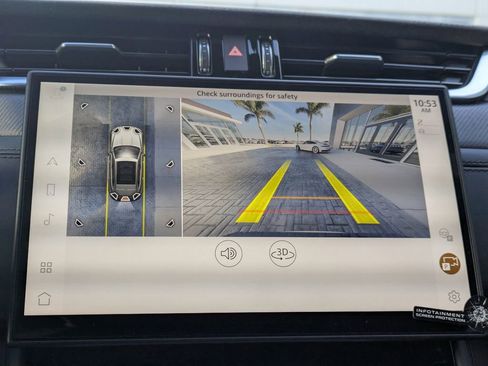 New 2026 Jaguar F-PACE SVR image 23