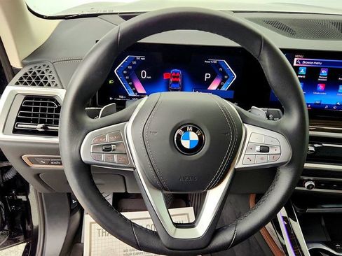 Used 2025 BMW X7 xDrive40i w/ Premium Package AWD/4WD image 14