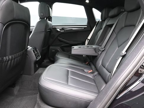 Certified 2024 Porsche Macan S w/ Premium Plus Package image 17