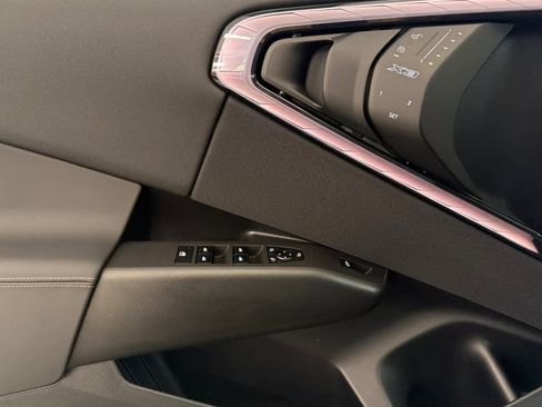 Used 2025 BMW X3 xDrive30i w/ Premium Package image 12