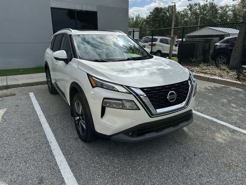 Used 2021 Nissan Rogue SL w/ Premium Package AWD/4WD image 11
