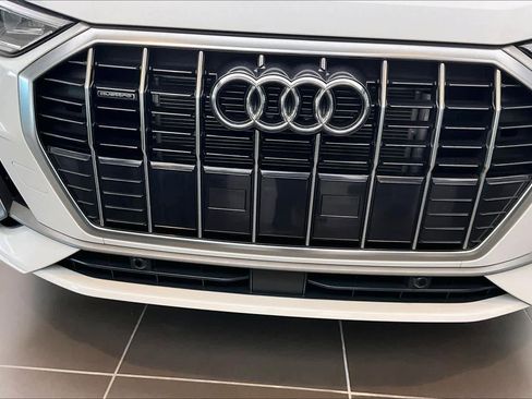 Certified 2024 Audi Q3 2.0T Premium w/ Convenience Package AWD/4WD image 32