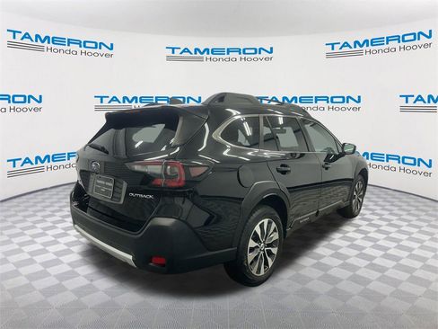 Used 2023 Subaru Outback Limited image 5