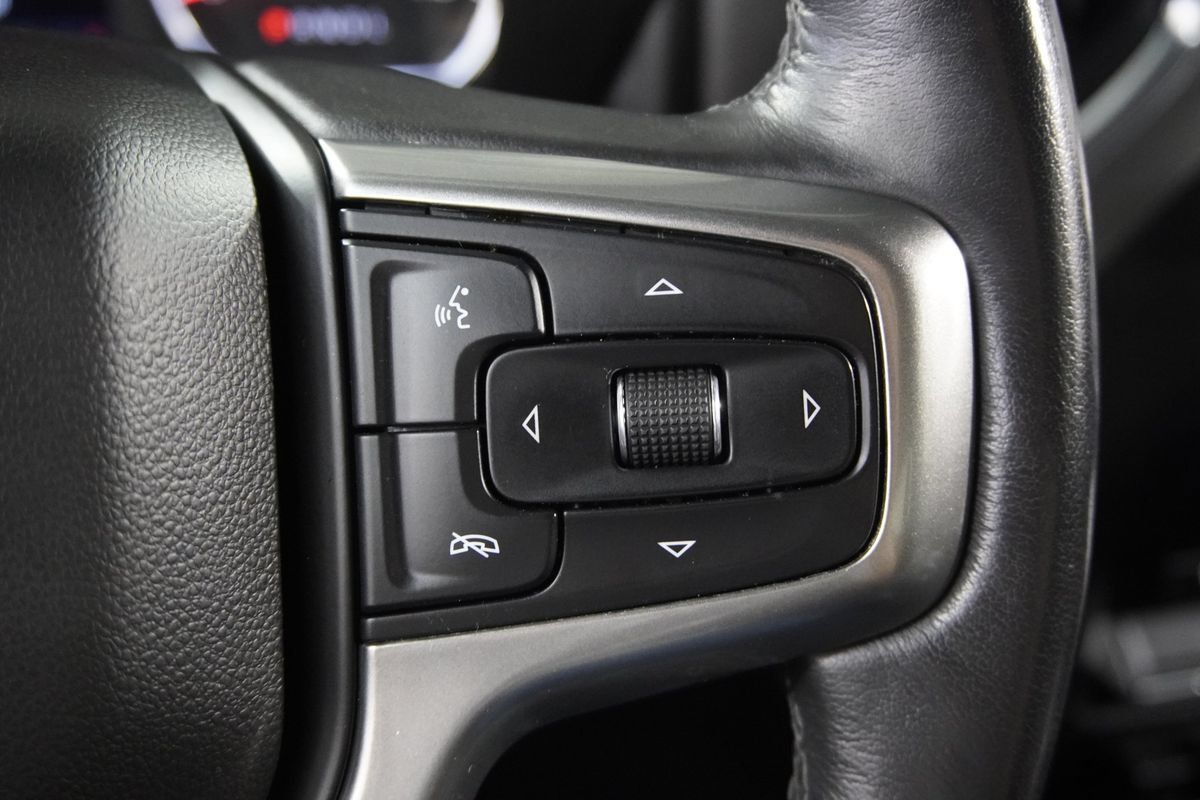 Used 2019 Chevrolet Silverado 1500 LT Trail Boss w/ Convenience Package AWD/4WD image 16
