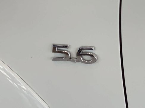 Used 2017 INFINITI QX80 4WD w/ Deluxe Technology Package image 12