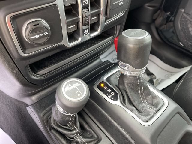 Used 2020 Jeep Gladiator Overland w/ Trailer Tow Package AWD/4WD image 19