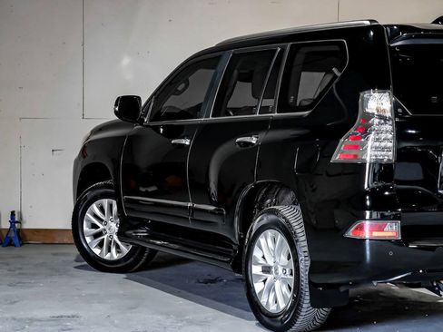 Used 2017 Lexus GX 460 Premium AWD/4WD image 16