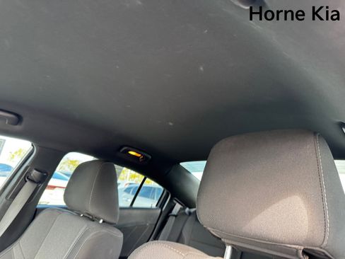 Used 2019 Dodge Charger SXT image 21